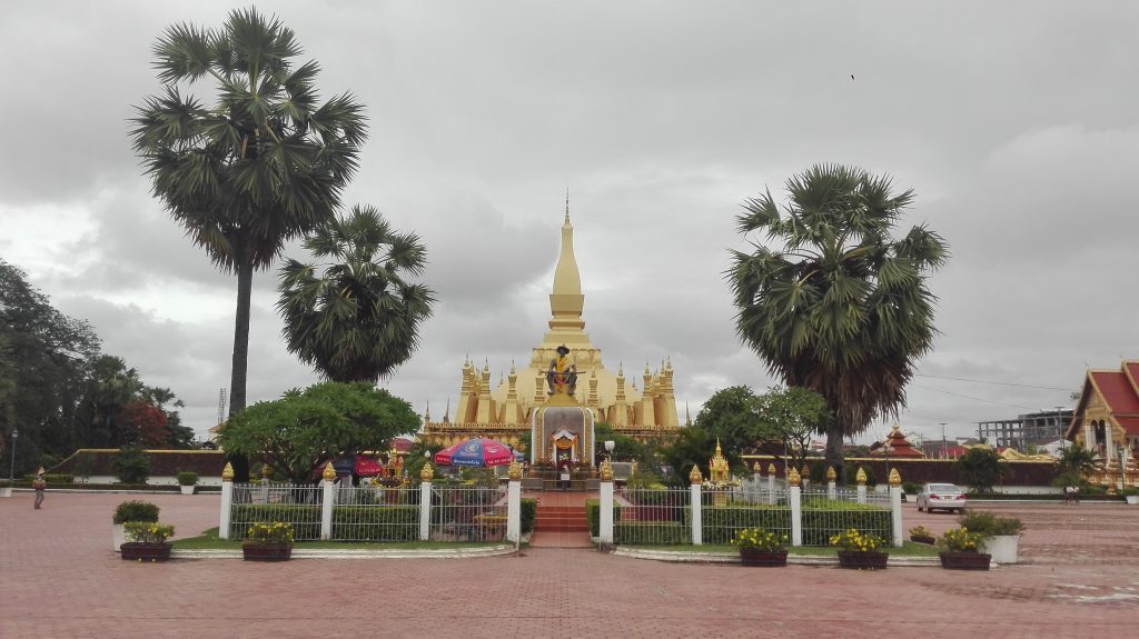 Southeast Asia - Laos - Vientiane - Visita a Pha That Luang