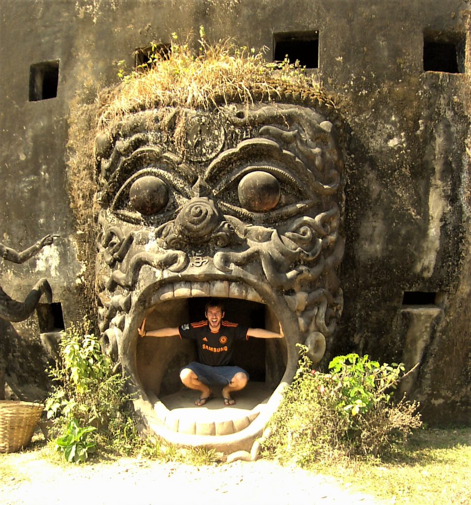 Viaje a Laos - Visitando el Parque de Buda