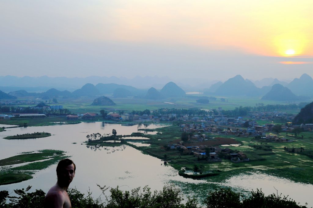 Yunnan - Amanecer Mirador Puzhehei