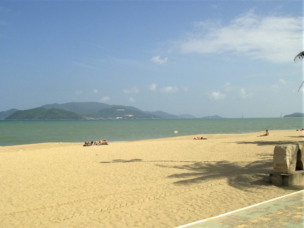 Central Coast of Vietnam - Playa de Nha Trang