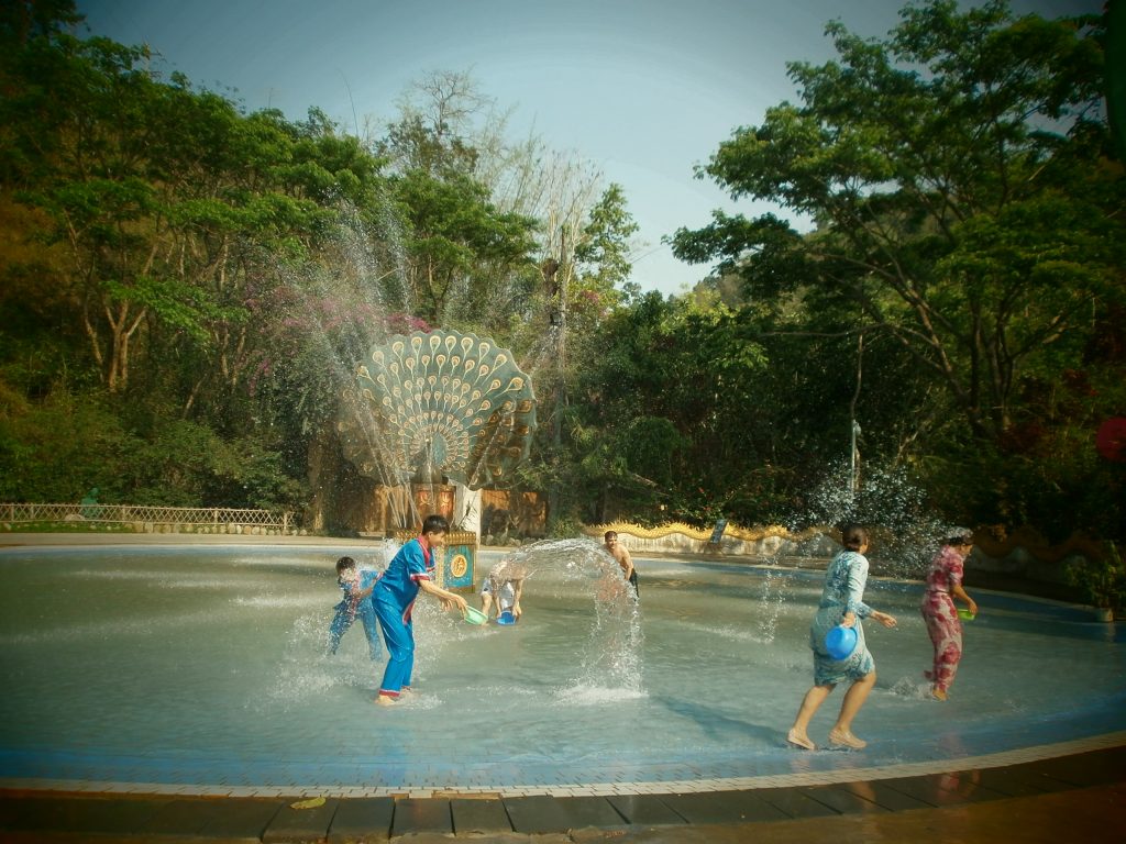 Qué hacer en Xishuangbanna - Songkran en el Peacock Park