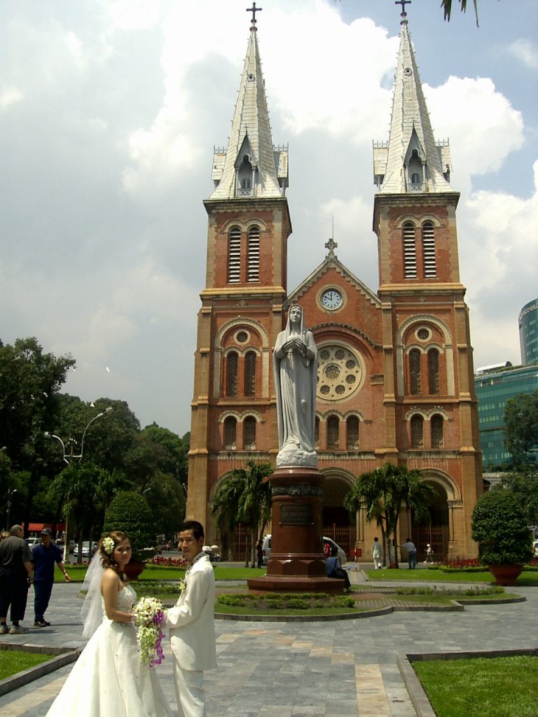 Sur de Vietnam - Ho Chi Minh - Catedral Notre Dame