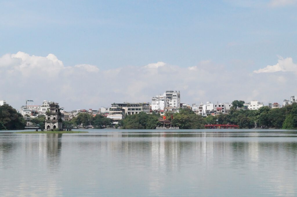 Vietnam - Hanoi - Lake