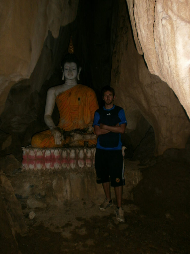 Laos - Buda in a cave