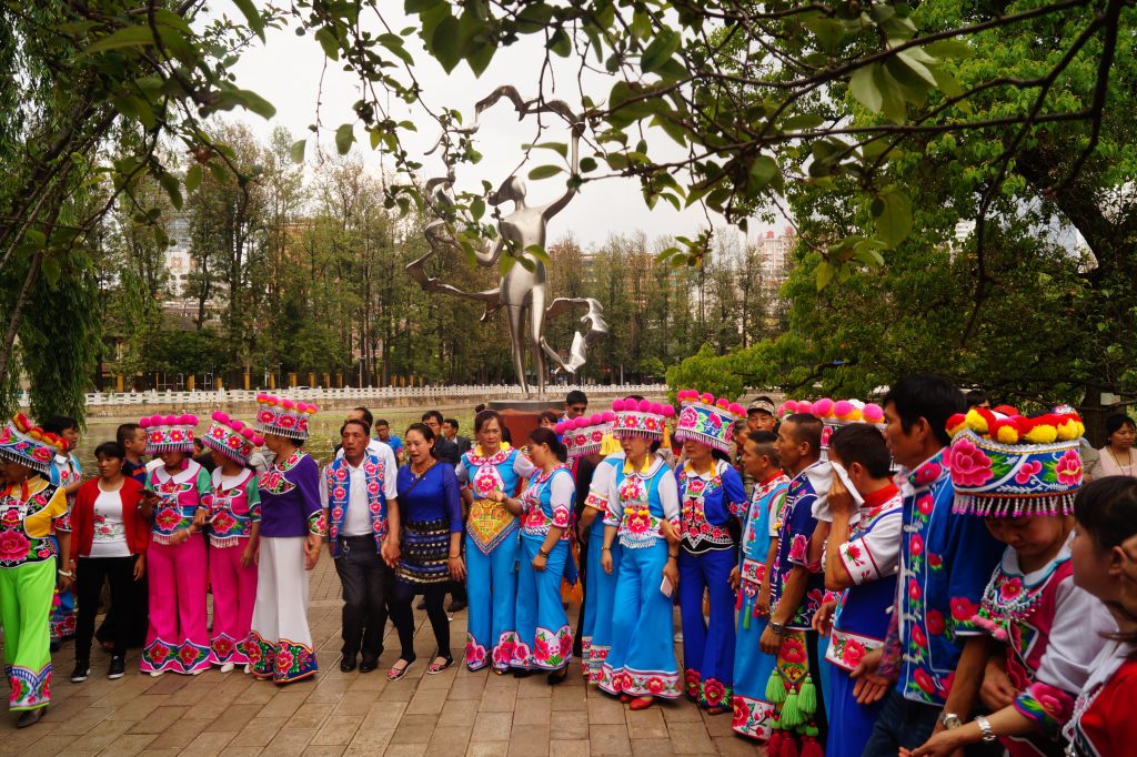 Consejos Viaje a China - Minorías étnicas de Yunnan en el Green Lake de Kunming