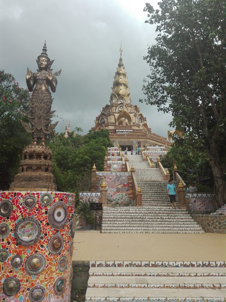 Tailandia - Templo - Wat Pra That Pha Sorn Kaew