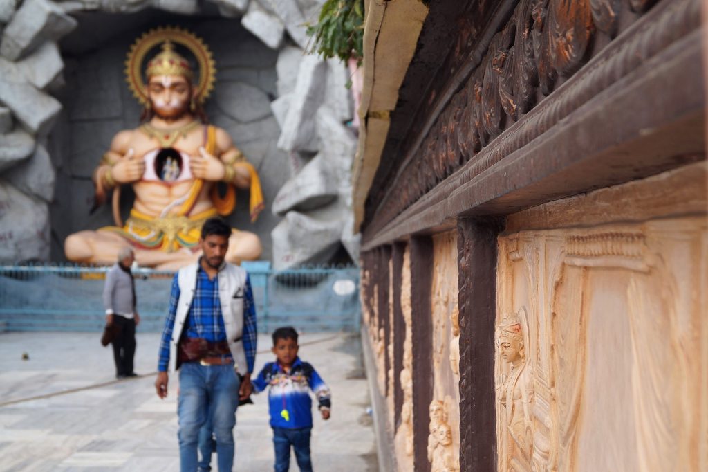 Viaje a Rishikesh - Escultura Dios mono