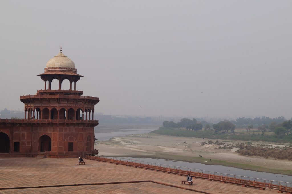 India - Río Yamuna y Mezquita del Taj Mahal