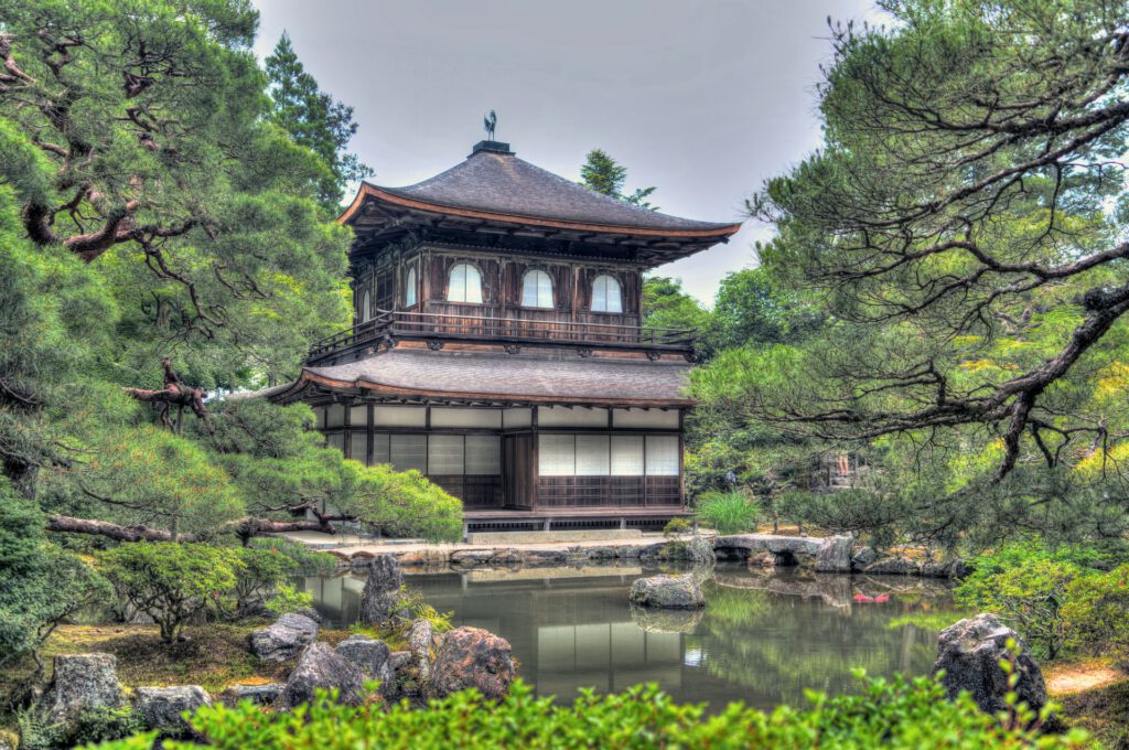 Kioto - Templo Ginkaku-ji  (Imagen de Michelle Maria en Pixabay)