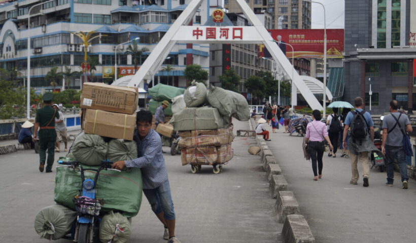 Puente-frontera-terrestre-entre-China-y-Vietnam