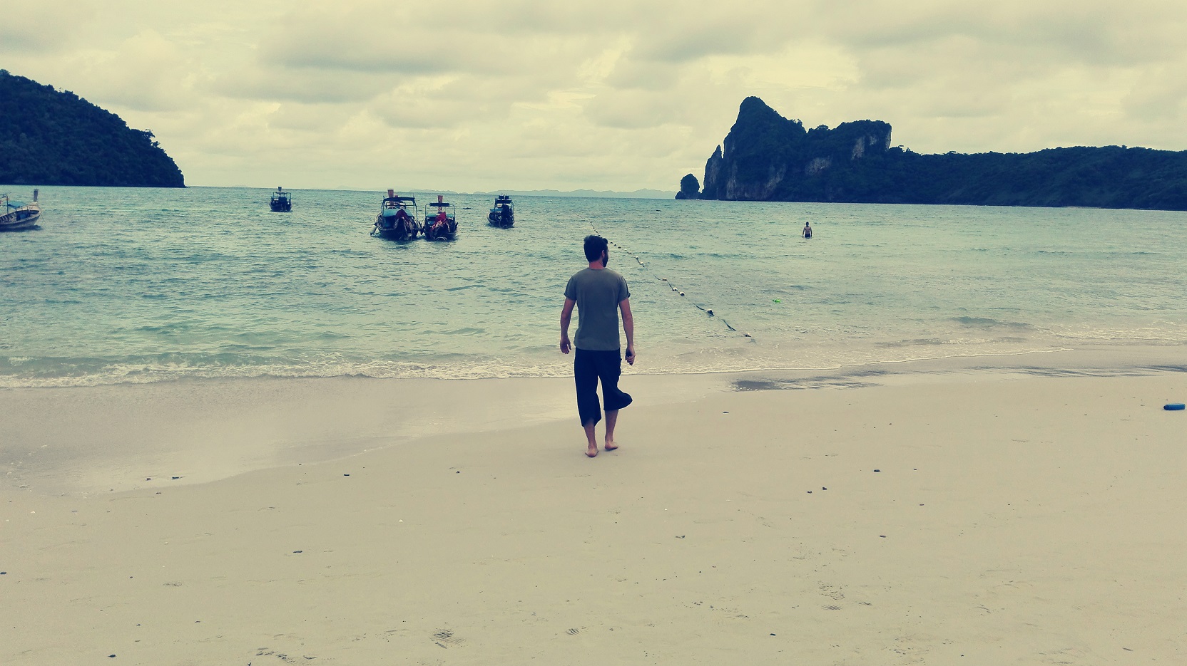 Playa Loh Dalum, Koh Phi Phi, Tailandia