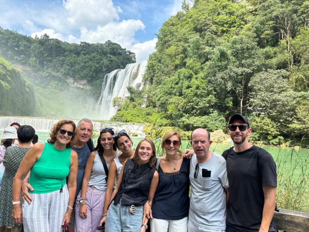 Visita a la Cascada Huangguoshu - Mirador Inferior