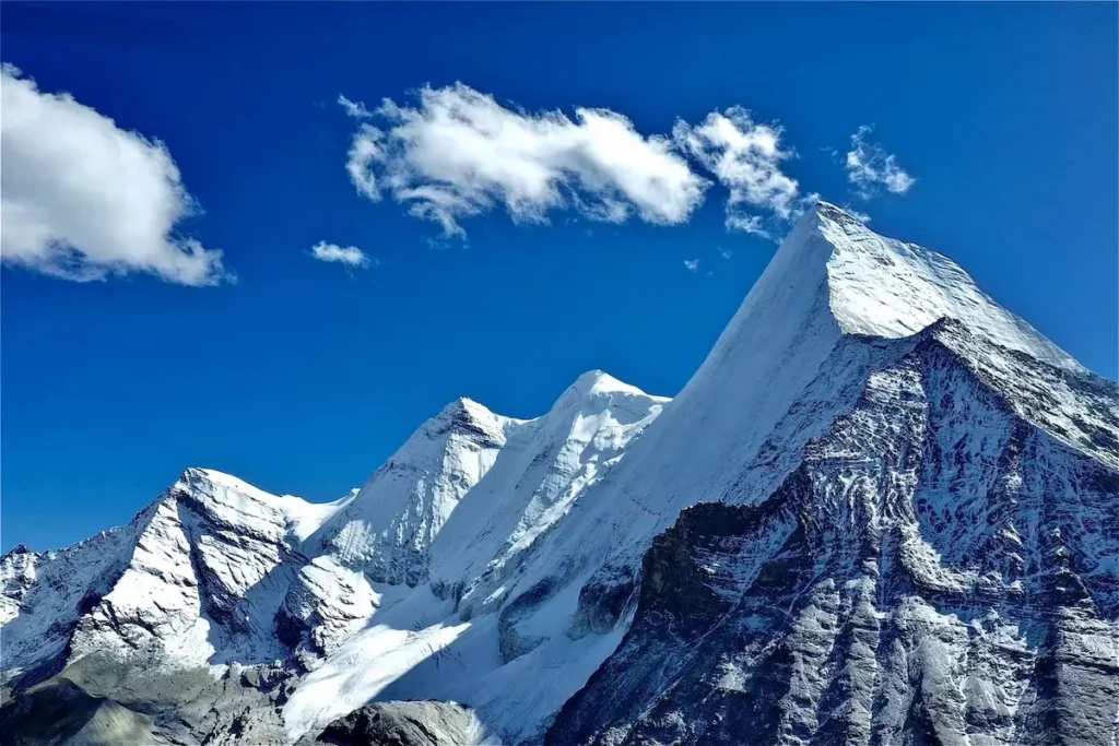 Viaje a Yunnan y Sichuan: 13 días entre montañas tibetanas, ¡con chofer y guía! 3 Montañas de Yading, Ruta por Yunnan y Sichuan